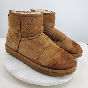 Ugg Women's Brown Suede Classic Mini Winter Ugg Boots Size 7